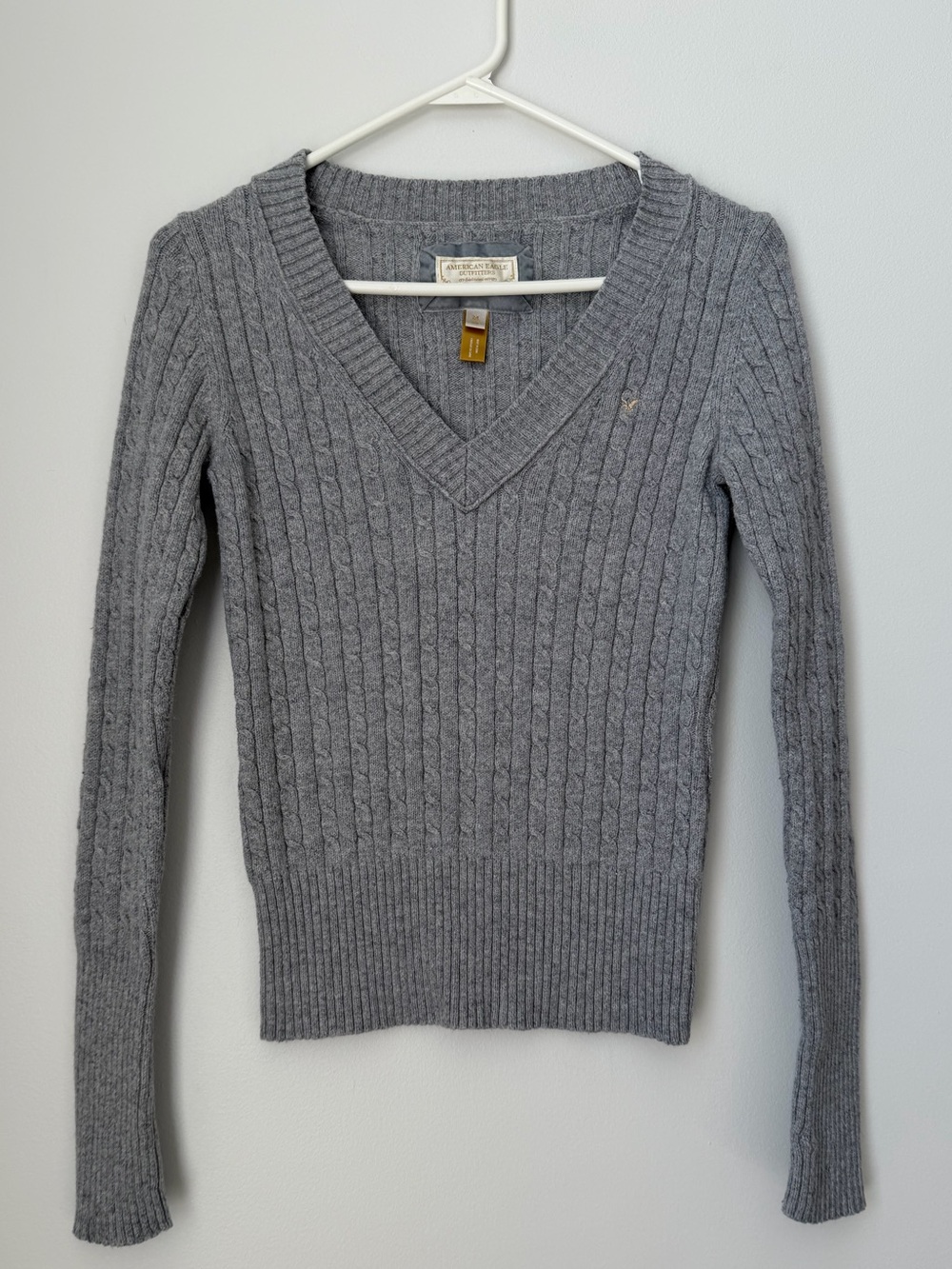 American Eagle Outfitters Y2K Grey Cable Knit V-Neck Sweater Womens Medium